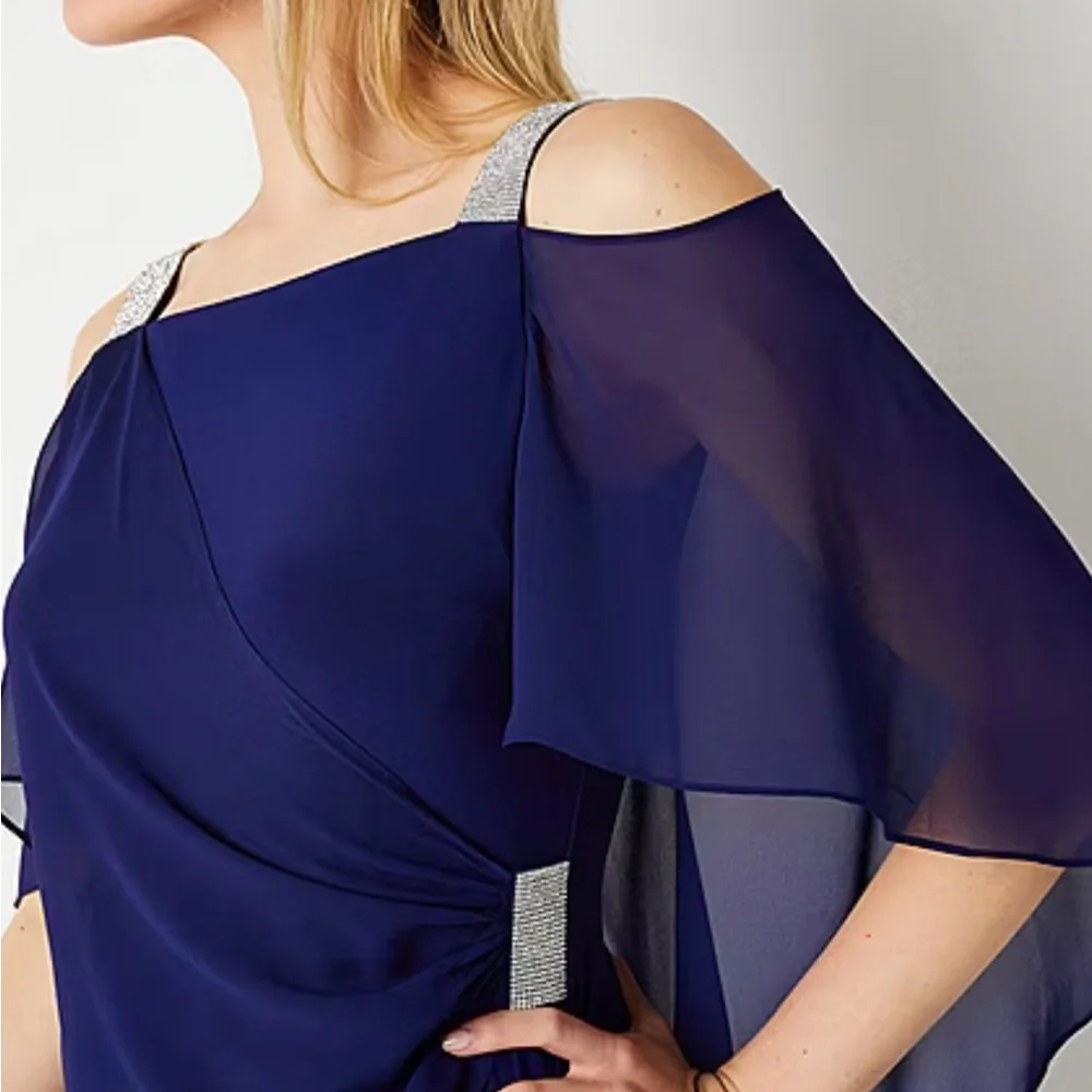 Women’s dress - Picture 7 of 7